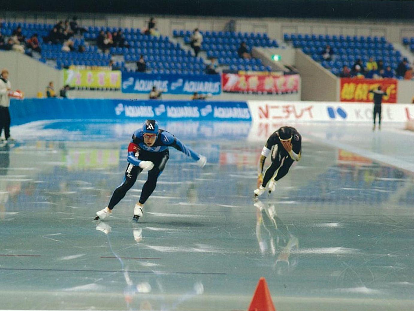 森哲平選手(左)
